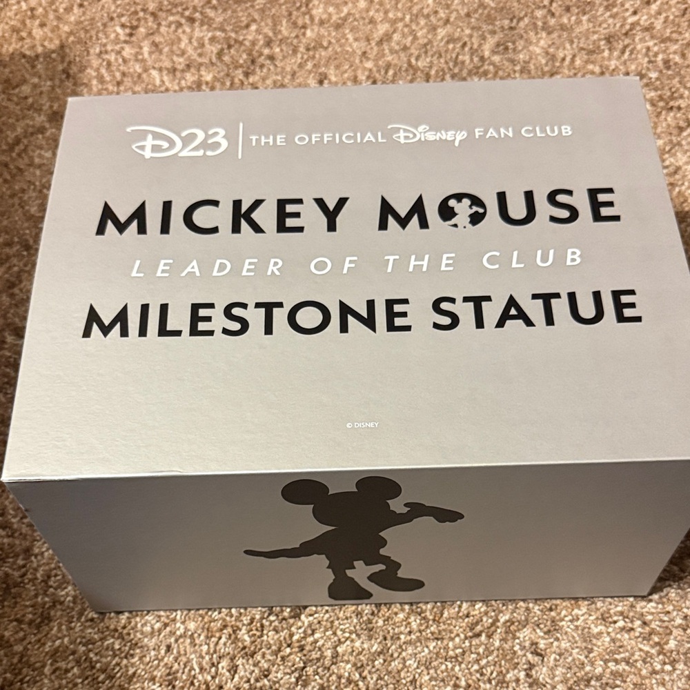 Disney Silver Mickey Mouse Milestone Statue - Picture 6 of 6